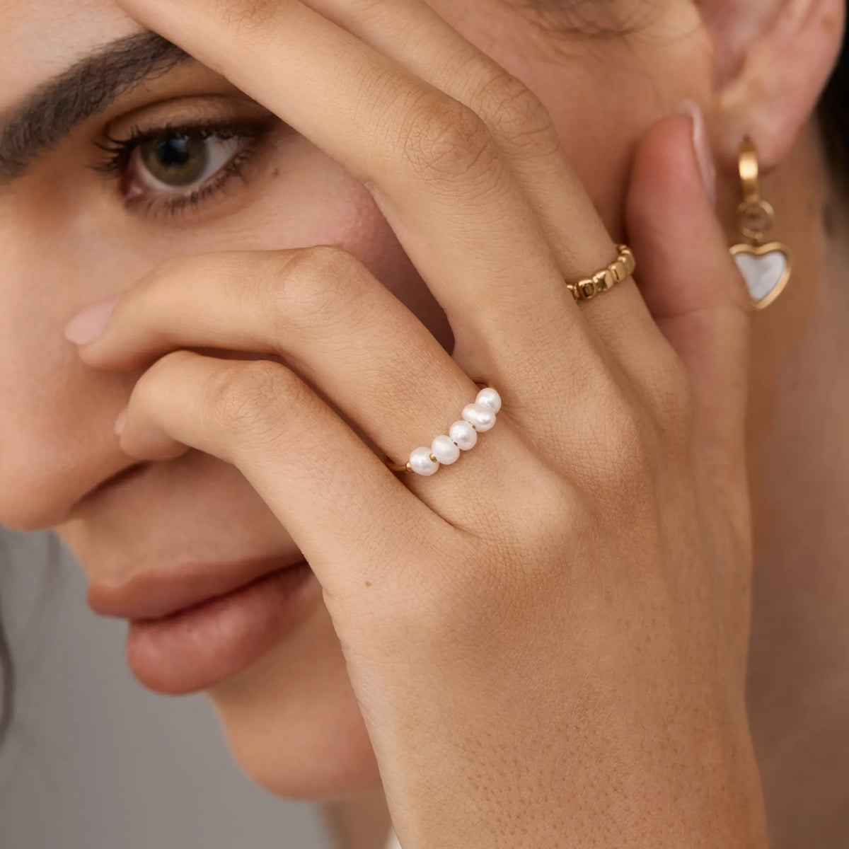 Mini Pearl Row Ring